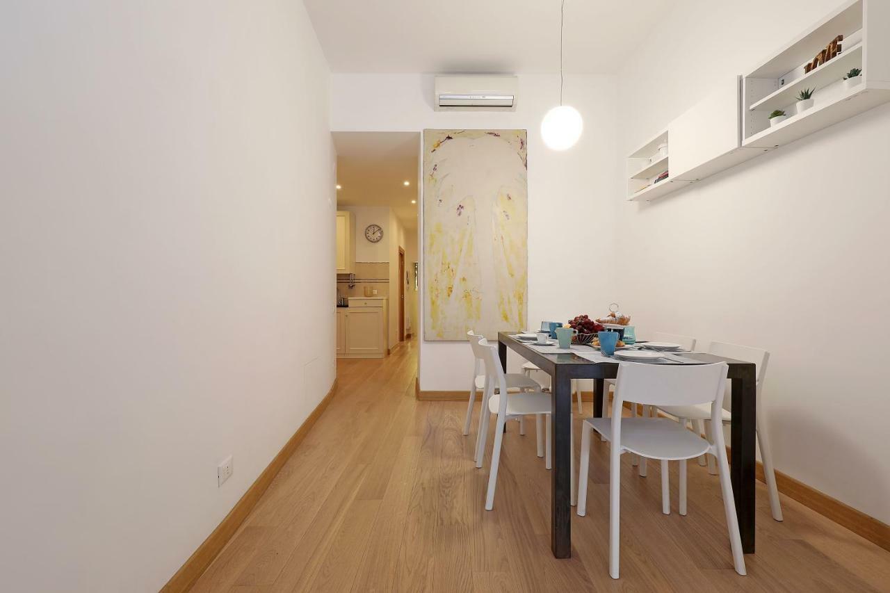 Croce 77 Central Apartment Rom