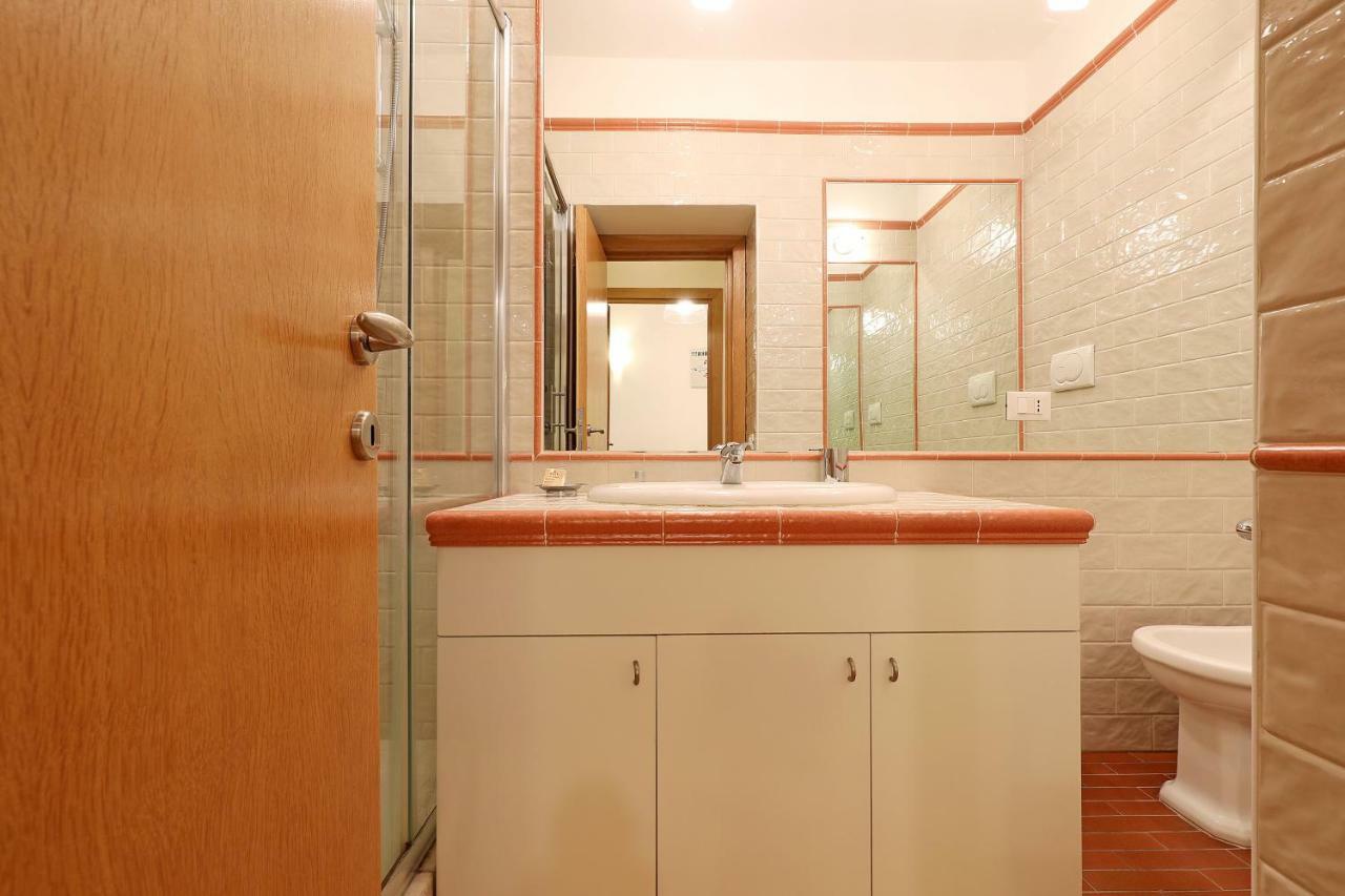 Apartment Croce 77 Central